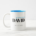 Moderne Typografie - Personalisierte Trauzeuge Tas Zweifarbige Tasse<br><div class="desc">Elegante moderne minimalistische Typografie-Trauzeuge und personalisierter Name in Schwarz und Blau,  einfach und einzigartig. Große Trauzeugen Geschenke für Bachelor Party. 
Passen Sie die Tasse- und Textfarbe Ihrer Wahl an.</div>