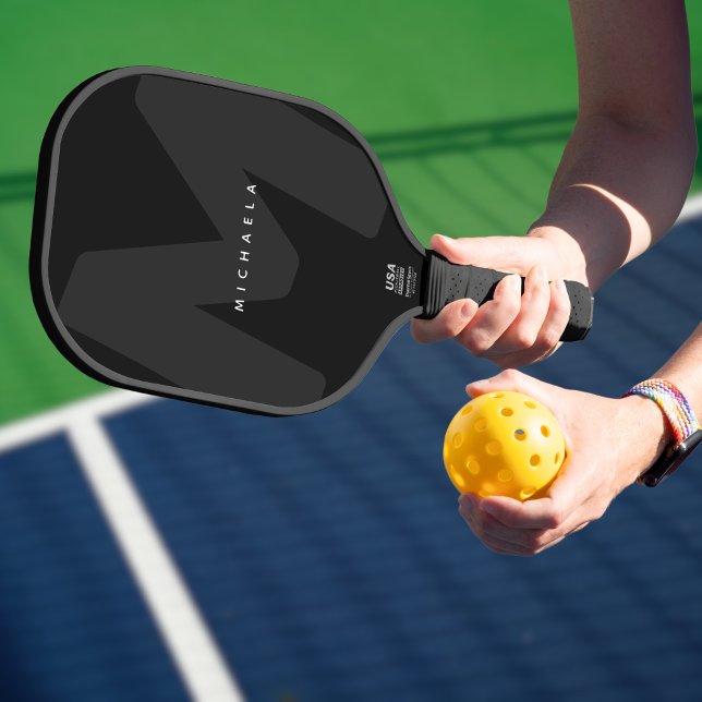 Moderne überarbeitete Mit Monogramm Anfangs- und N Pickleball Schläger (Von Creator hochgeladen)