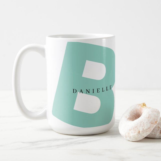 Moderne, übergroße Monogramm, Anfangs- und Vorname Kaffeetasse (Mit Donut)