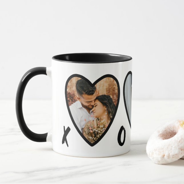 Moderne Valentines Black Hearts Foto Collage Tasse (Mit Donut)