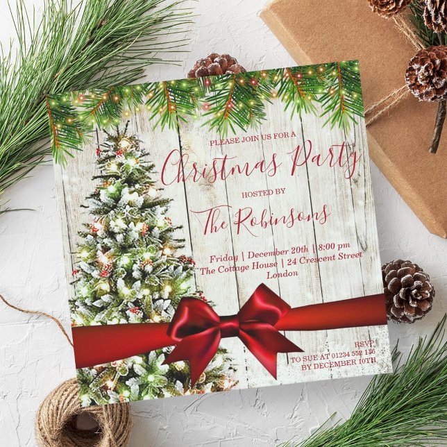 MODERNE Weihnachten Rustikaler Baum, Lichter & Red Einladung (MODERN Christmas Rustic Tree, Lights & Red Ribbon Invitation)