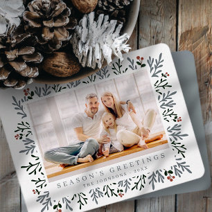 Moderne Weihnachtsfolien und Berries Botanisch Feiertagskarte