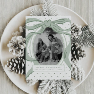 Moderne Weihnachtskarte mit Punkten und Schleife f Feiertagskarte