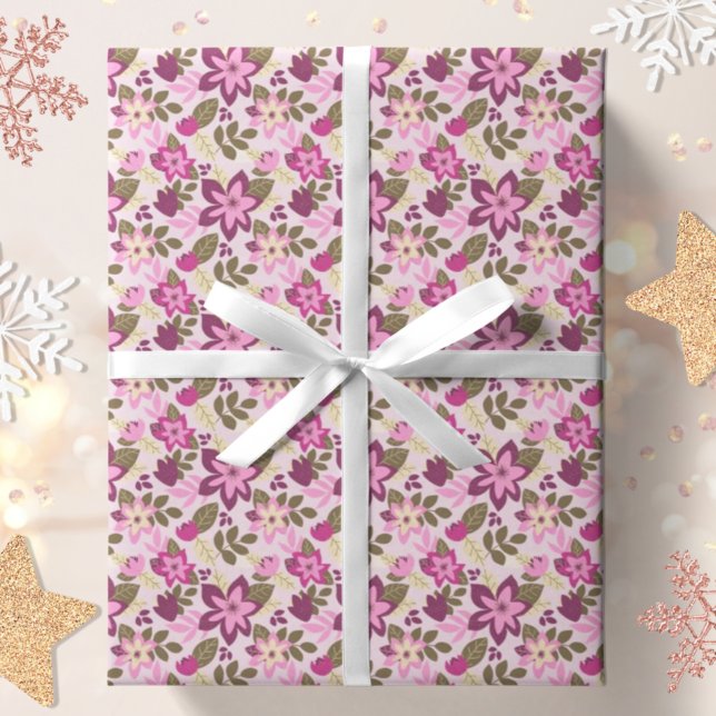 Moderne Weihnachtsrosa Floral Botanisch Geschenkpapier (Von Creator hochgeladen)