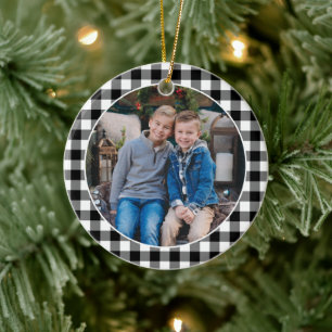 Moderne weiße Büffel-Karo-Weihnachtsfamilienfoto Keramik Ornament