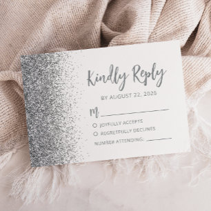 Moderne weiße Schrift mit silbernem Glitter RSVP Karte