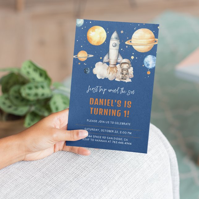 Moderne Weltraumplaneten Junge zum ersten Geburtst Einladung (Von Creator hochgeladen)