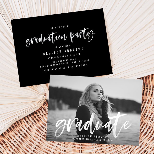 Moderne White Brush Script Graduation Party Einladung (Von Creator hochgeladen)