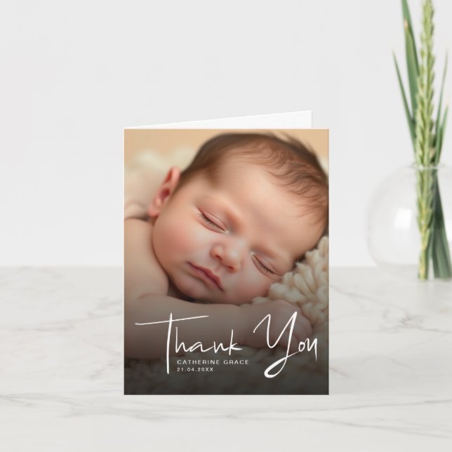 Moderne White Script Baby Foto Taufe Dankeskarte (Vorderseite)