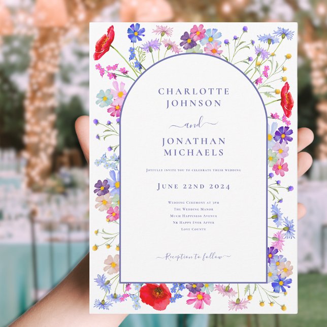 Moderne Wildblume Lila Arch Einladung (Modern colorful wildflower arch wedding invitation elegant purple typography watercolor floral)