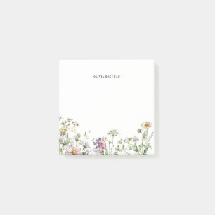 Moderne Wildblumen auf der Wiese zeichnen sich dur Post-it Klebezettel