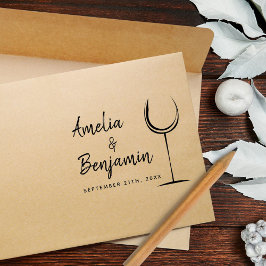 Moderne Wine Glass Typografy Couple's Name Wedding Gummistempel