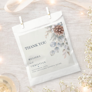 Moderne Winterwald-Zapfen-Hochzeit Danke Geschenktütchen