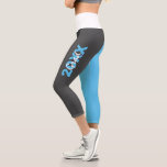 Moderner Abschluss in Blau, Weiß und Grau Capri Leggings<br><div class="desc">Moderne Abschluss Capri Leggings</div>