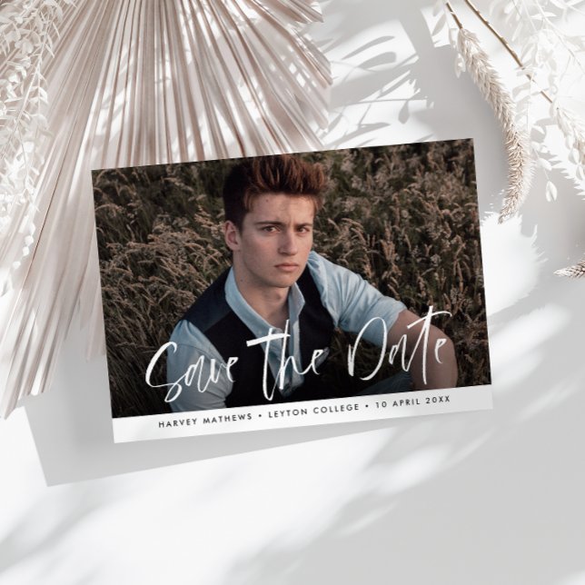 Moderner Abschluss Save the Date Postkarte (Von Creator hochgeladen)