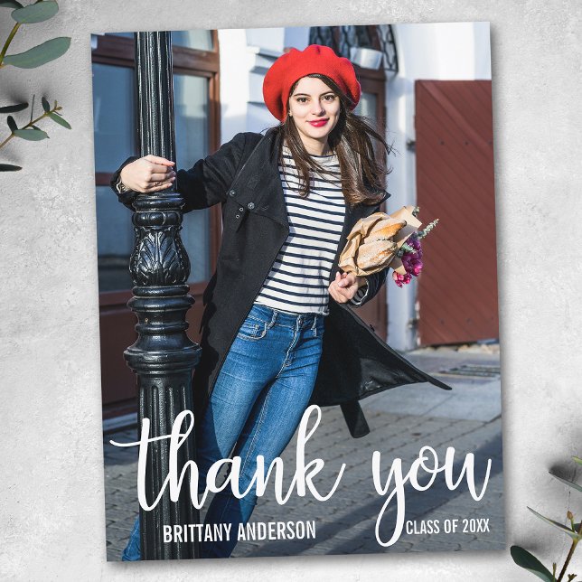 Moderner Abschluss Vielen Dank, Graduate Foto Postkarte (Customize to change your personalized text size or text style.)