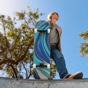 Moderner Abstrakter Flow Art-Blue und Gold- Skateboard