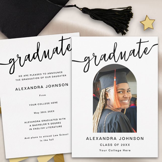 Moderner Arch Foto Abschluss Ankündigung (Modern trendy black script arch photo graduation announcement card elegant stylish chic design)