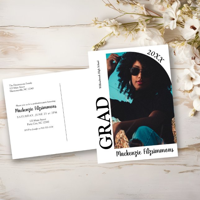 Moderner Arch Foto Abschluss Einladung Postkarte (White Modern Arch Photo Graduation Invitation Postcard)