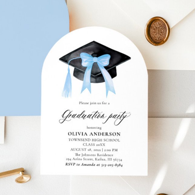 Moderner Blue Bow Graduation Cap Abschluss angekom Einladung (Von Creator hochgeladen)