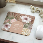 Moderner, Bohemischer Watercolor Boho Florals Arch Mousepad<br><div class="desc">Unser Design zeichnet sich durch unsere handgezeichnet bohobolden botanischen Blume und tropischen Pflanzen aus. Moderne geometrische Formen in Verbindung mit einer schönen, modernen boho Farbpalette schaffen dieses elegante, raffinierte Mauspad. Passen Sie Ihren Firmennamen an. Diese schöne, moderne Visitenkarte ist perfekt für eine breite Palette von Unternehmen wie Eventplaner, Hochzeitsplaner, Fotografen,...</div>