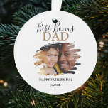 Moderner Bonus-Vater | Foto Vathers Day Glass Ornament<br><div class="desc">Überraschen Sie Ihren Stiefvater, Bonus Papa, wie ein Vater für mich, diesen Tag der Väter! Dieses moderne Design verleiht dem Foto einen kratzigen Effekt, mit dem bearbeitbaren Text 'BEST BONUS VATER, HAPPY VATHERS DAY' und personalisiert mit den Kindernamen. Kann für Geburtstage und andere Feiertage geändert werden, die Schriftart Stile, Farben...</div>