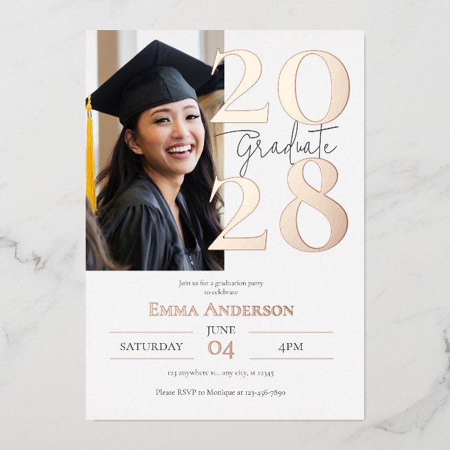 Moderner Chic Foto Abschluss Folieneinladung (Vorderseite)