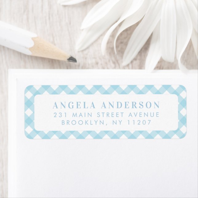 Moderner Chic Pastel Light Blue Gingham Karierter  (Insitu)