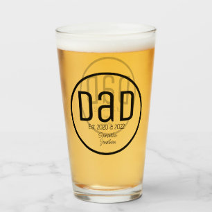 Moderner Dad mit einfachen Kindernamen etabliert Glas