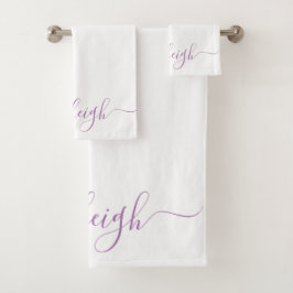 Moderner eleganter Lavendel-Skriptname Weiß Badhandtuch Set