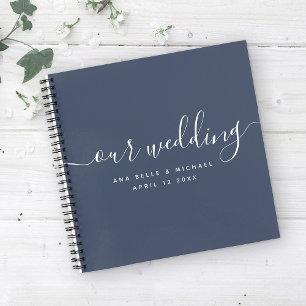 Moderner, eleganter Script Navy Blue Wedding Gast Notizbuch