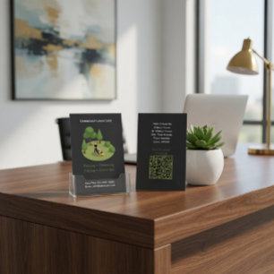 Moderner Flyer für Rasenmähservice mit QR-Code