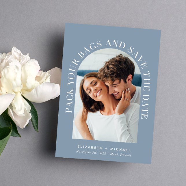 Moderner Foto Arch QR Code Hochzeit in Urlaubsort Save The Date (Celebrate your love story with a save the date showcasing your photo in an elegant arch frame)