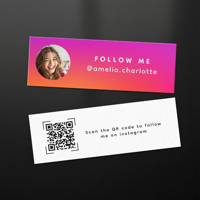 Moderner Gradient Social Media Networking QR Code Mini Visitenkarte (Von Creator hochgeladen)