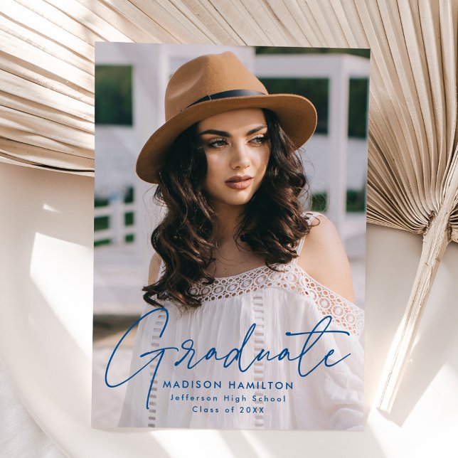 Moderner Graduate Blue Script Foto Abschluss Ankündigung (Von Creator hochgeladen)