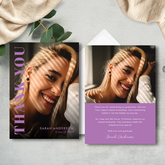 Moderner Graduate Lavender Lila Foto Abschluss Dankeskarte (Von Creator hochgeladen)