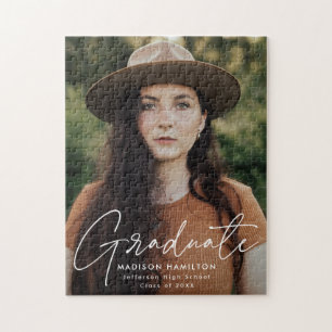 Moderner Graduate White Script Foto Abschluss Puzzle