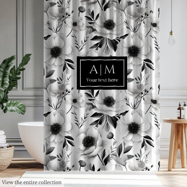 Moderner, grauer Vorhang mit Blumenbezug und indiv (Modern grey hues floral curtain with custom name)