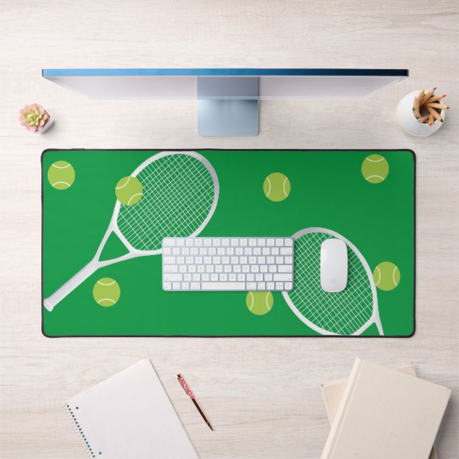 Moderner Green Tennis Racket Ball Schreibtischunterlage (Büro 1)