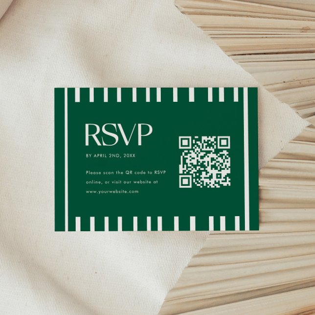 Moderner grüner gestreifter QR-Code zur Abschlussf RSVP Karte (Von Creator hochgeladen)