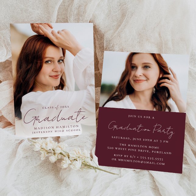 Moderner handgeschriebener Maroon Script Foto Absc Einladung (Von Creator hochgeladen)