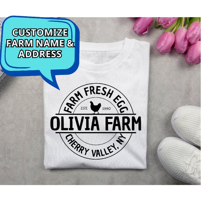 Moderner Händler für den eigenen landwirtschaftlic T-Shirt (Modern custom farm name egg dealer t-shirt)
