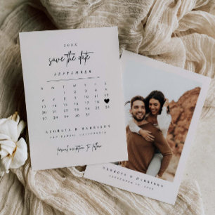 Moderner Herz-förmiger Kalender zum Speichern von  Save The Date
