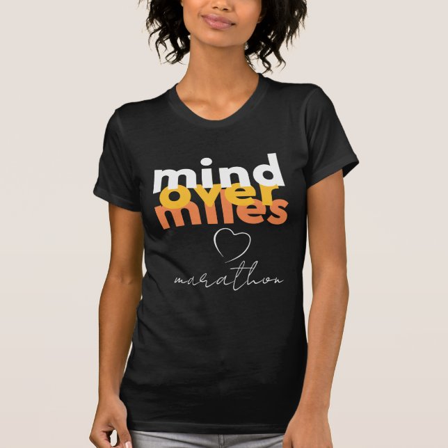 Moderner Inspirationsbasierender Sport-Motivations T-Shirt (Vorderseite)