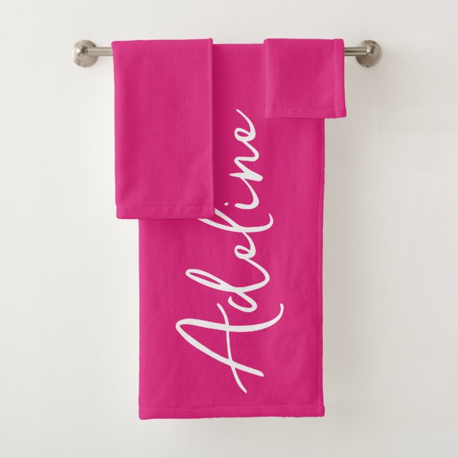 Moderner Kalligrafie-Pink-Individuelle Name Badhandtuch Set (Insitu)