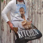Moderner König des Fotos Küche | Name Schürze<br><div class="desc">Mit unserer modernen, anpassbaren Schürze ist das Geschenk für den kulinarischen König in Ihrem Leben perfekt. Ideal für den Ofen maestro oder GRILLEN aficionado, diese Schürze bietet die Möglichkeit, ein Foto hochzuladen und den Text personalisieren. Zeigen Sie Ihrem Mann, Vater, Bruder, Freund oder Onkel, wie gut Sie sie mit diesem...</div>