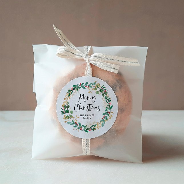 Moderner Kranz und Skript | Frohe Weihnachten Runder Aufkleber (Von Creator hochgeladen)