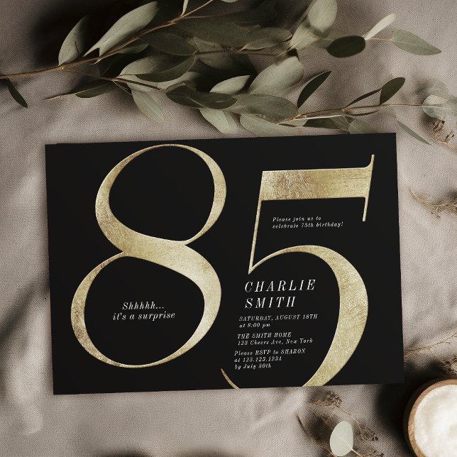Moderner minimalistischer Schwarz und Gold 85. Geb Einladung (Modern minimalist black and gold 85th birthday invitation)