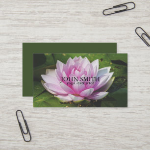 Moderner minimalistischer weißer roter Lotus-Yoga- Visitenkarte