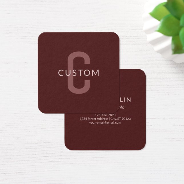 Moderner Mit Monogramm Name | Maroon Red (Schreibtisch)